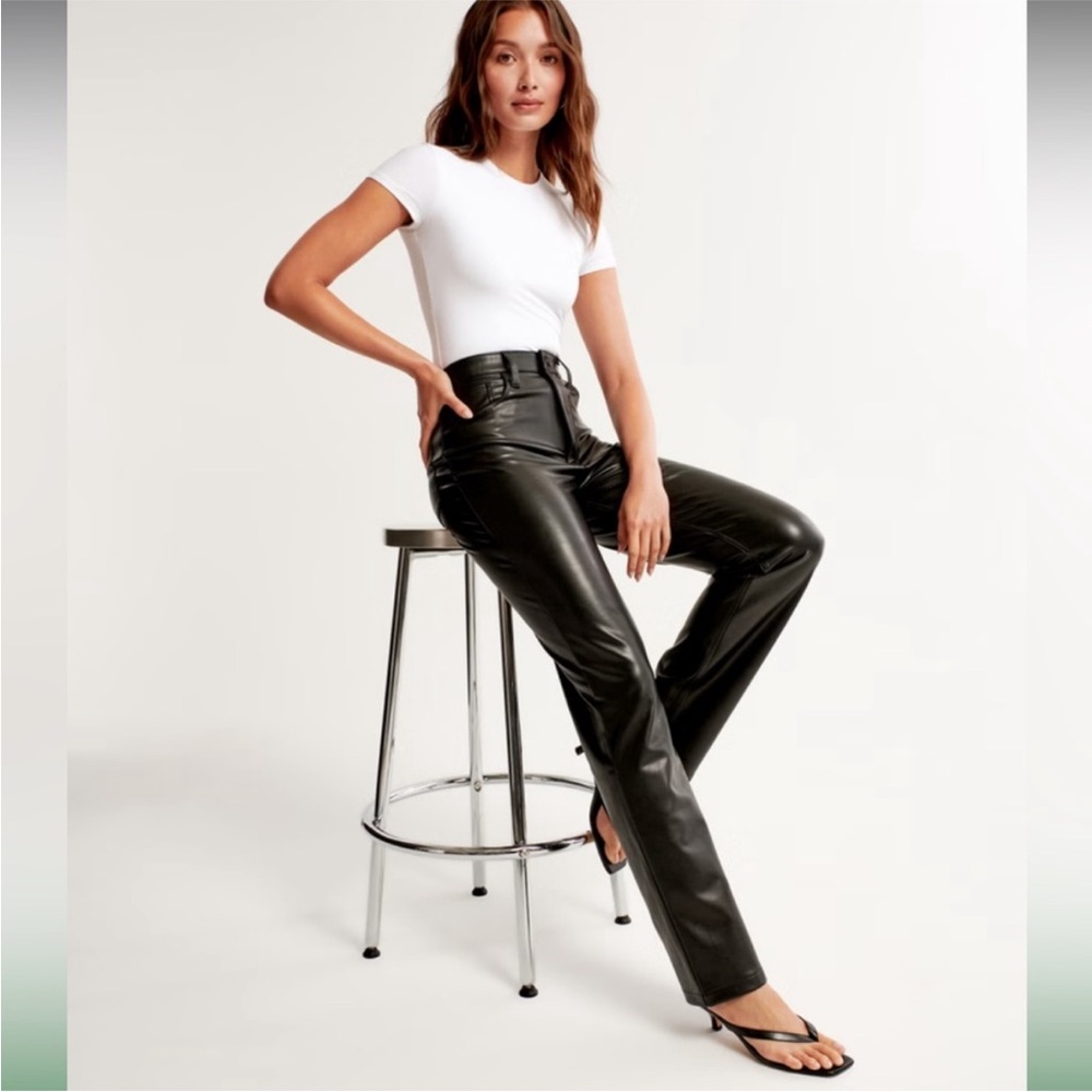 Abercrombie & Fitch the 90’s Straight Ultra High Rise Black Vegan Leather Pants - Picture 2 of 10